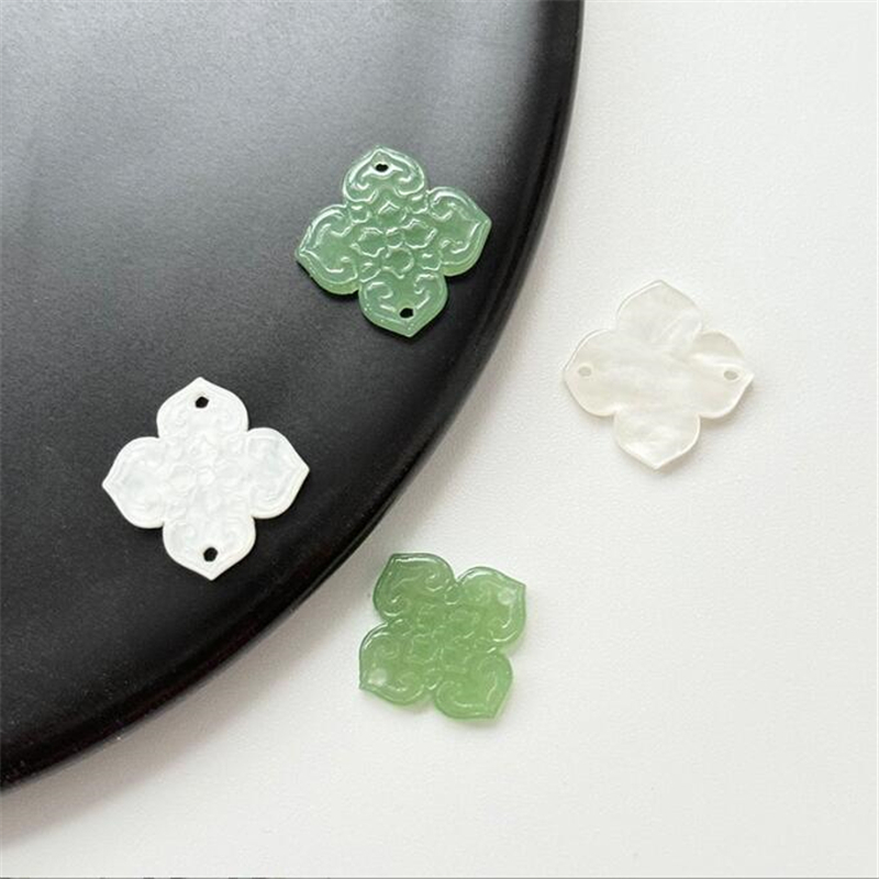 10 個新レトロ 13 ミリメートル酢酸フラワーチャーム二穴 - Flower Preservation Resin のレビューと価格