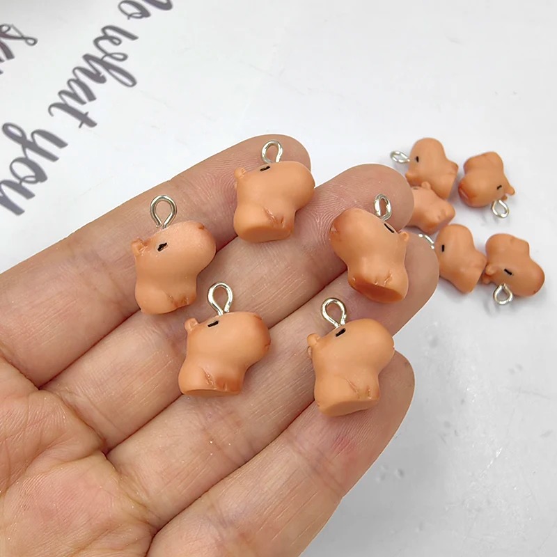10 個のかわいい小さなカピバラチャーム、ジュエリー作成用、 - Resin Crafts Diy のレビューと価格